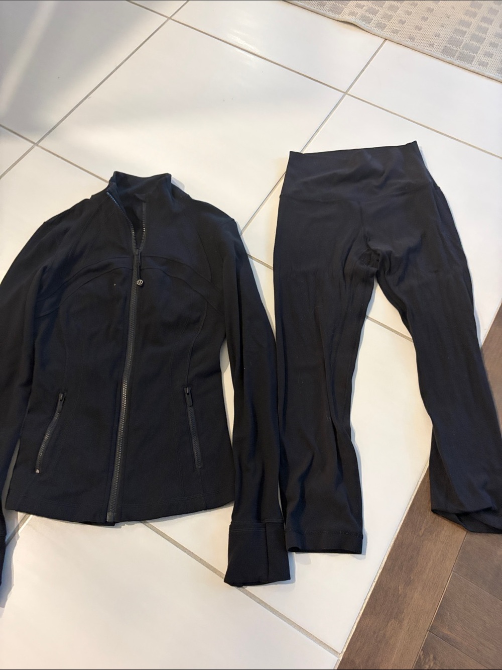 lululemon athletica Black Zip Jacket with High-Waist Black Leggings